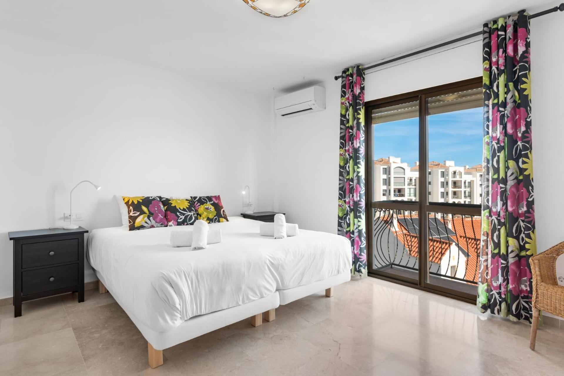 Lovely Penthouse Near Estepona Marina By Costarentals - Ref M15 Екстериор снимка