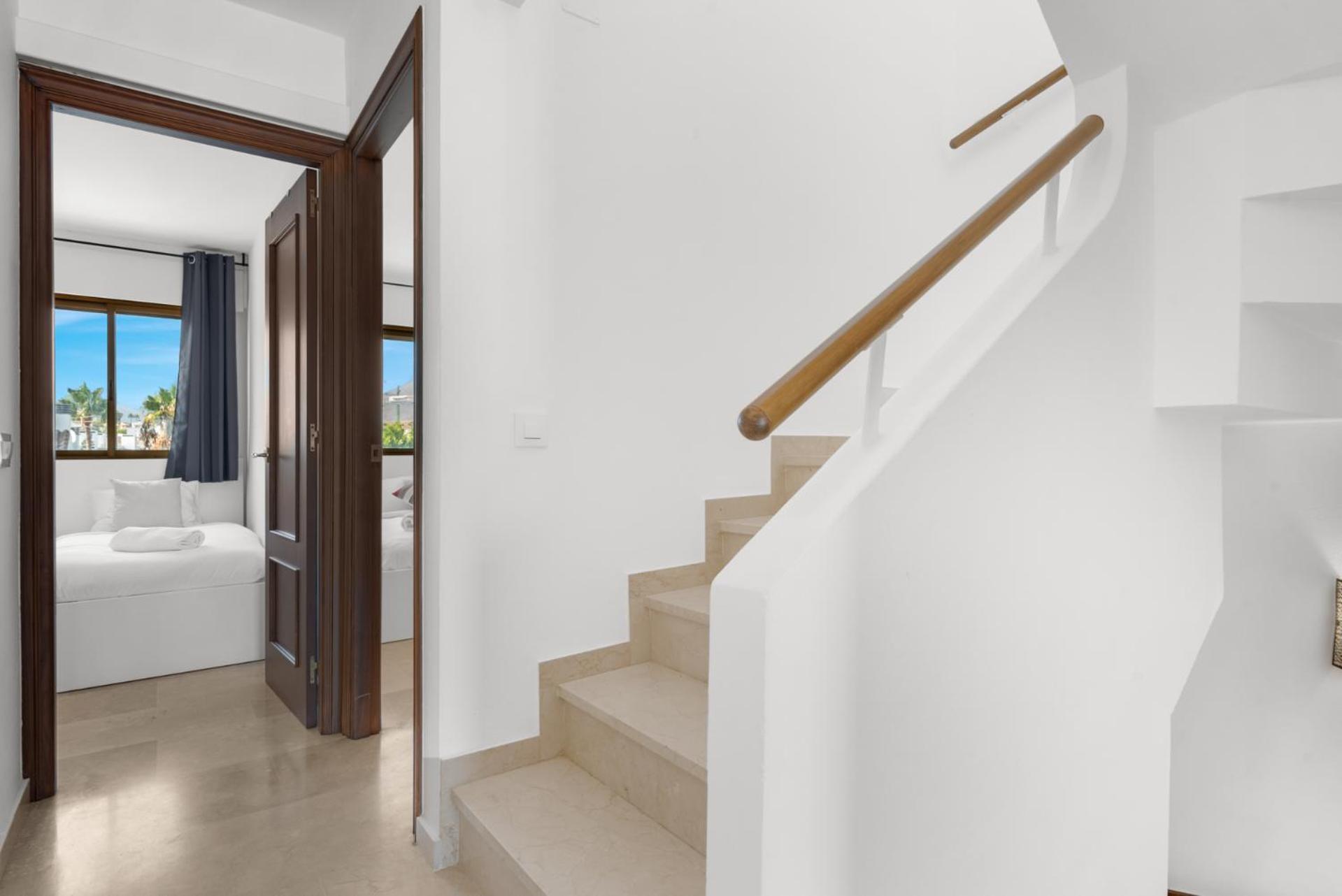 Lovely Penthouse Near Estepona Marina By Costarentals - Ref M15 Екстериор снимка