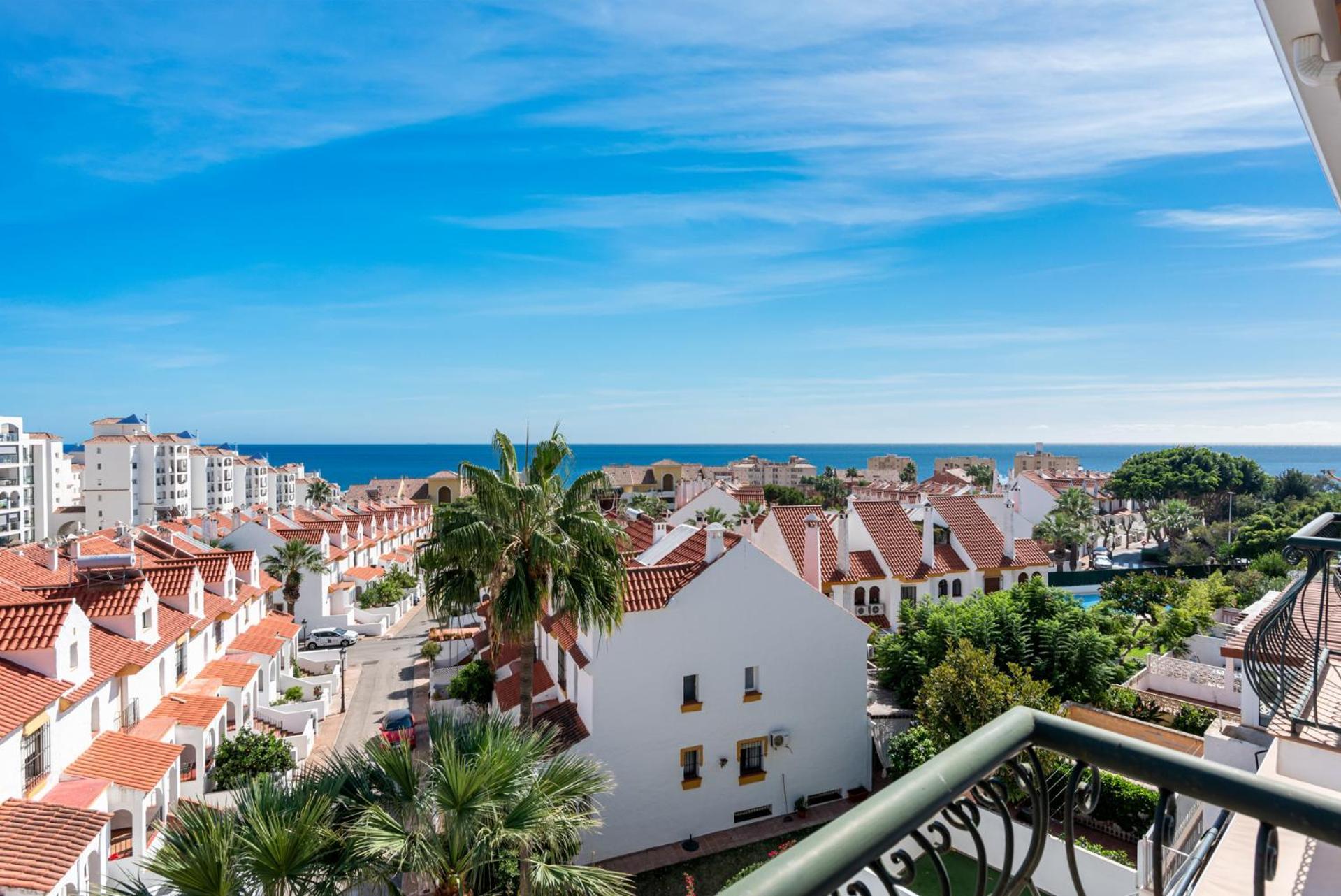 Lovely Penthouse Near Estepona Marina By Costarentals - Ref M15 Екстериор снимка
